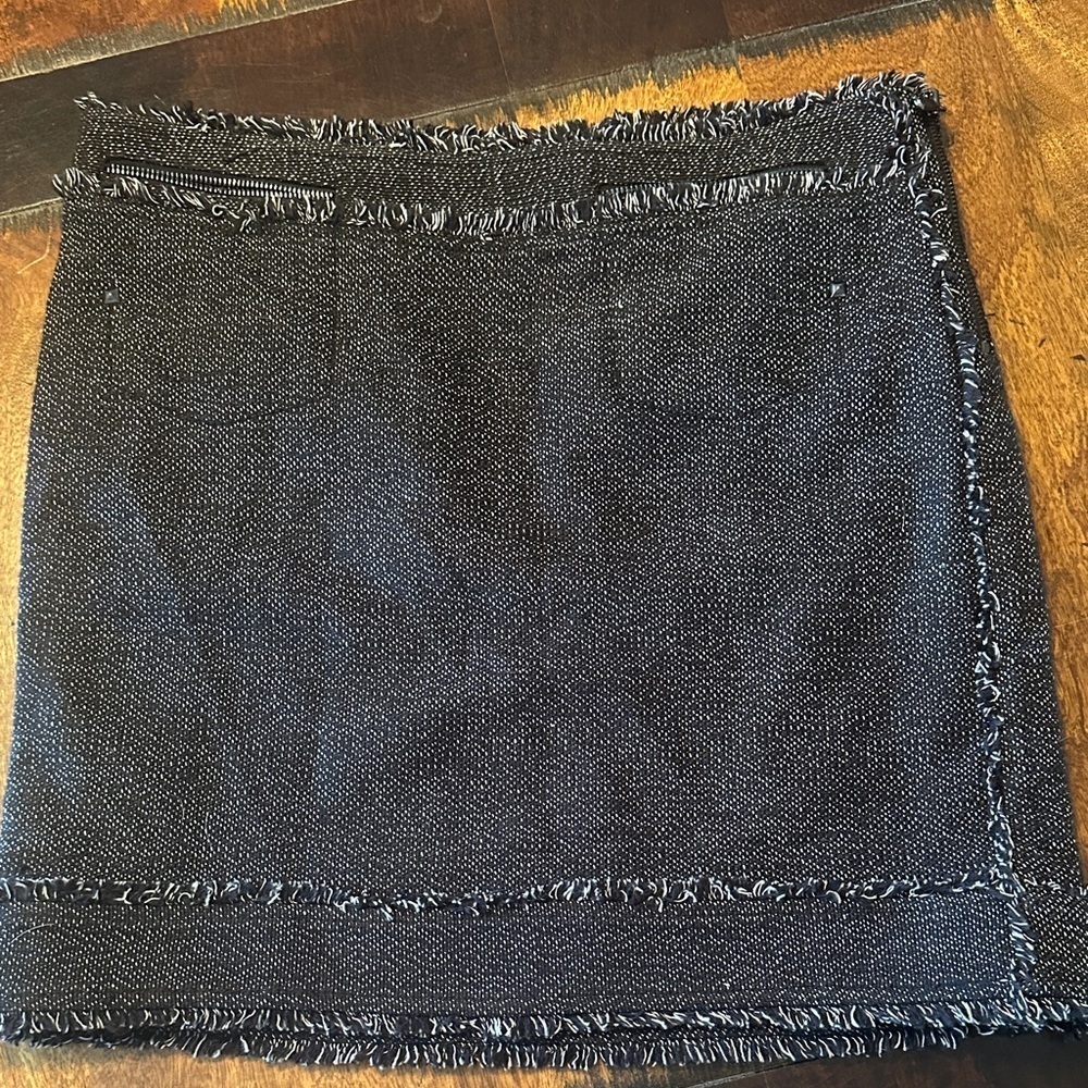 Nine West sassy short winter skirt size 8 EUC
